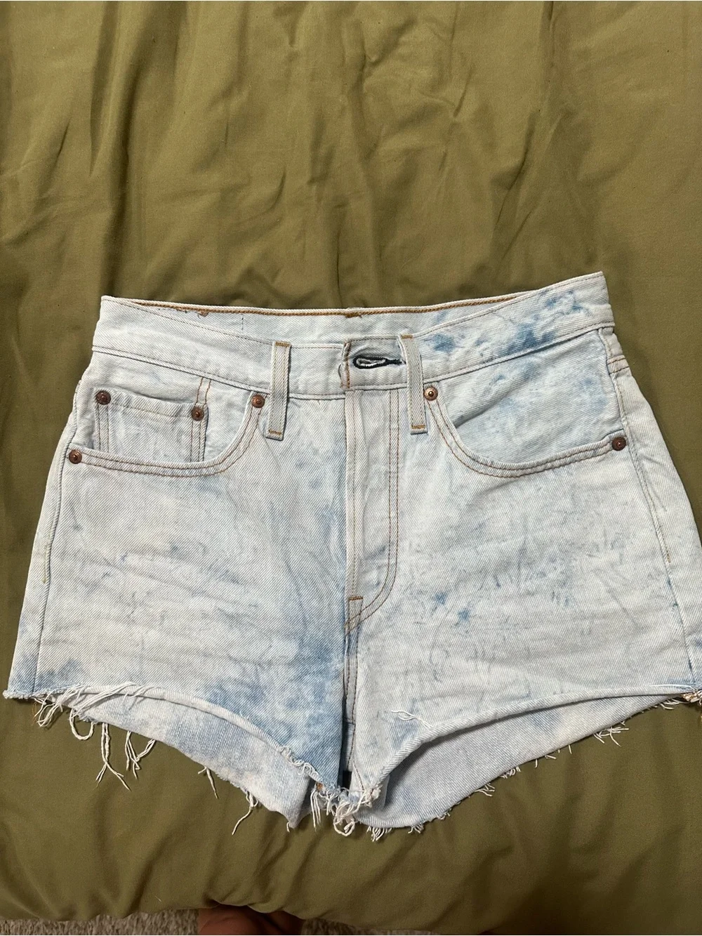 Levi’s 501 Original Fit High Rise Women’s Shorts - Picture 6 of 9